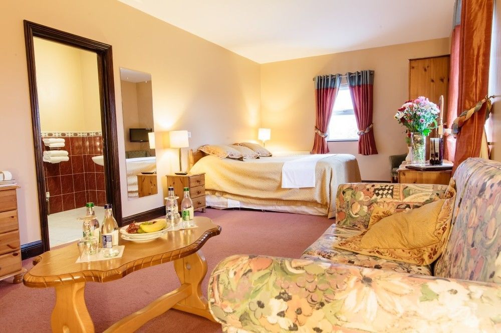 Tubbercurry The Yeats County Inn Hotel מראה חיצוני תמונה