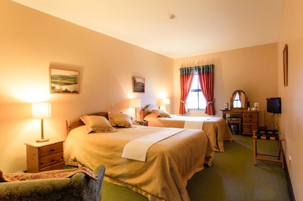 Tubbercurry The Yeats County Inn Hotel מראה חיצוני תמונה